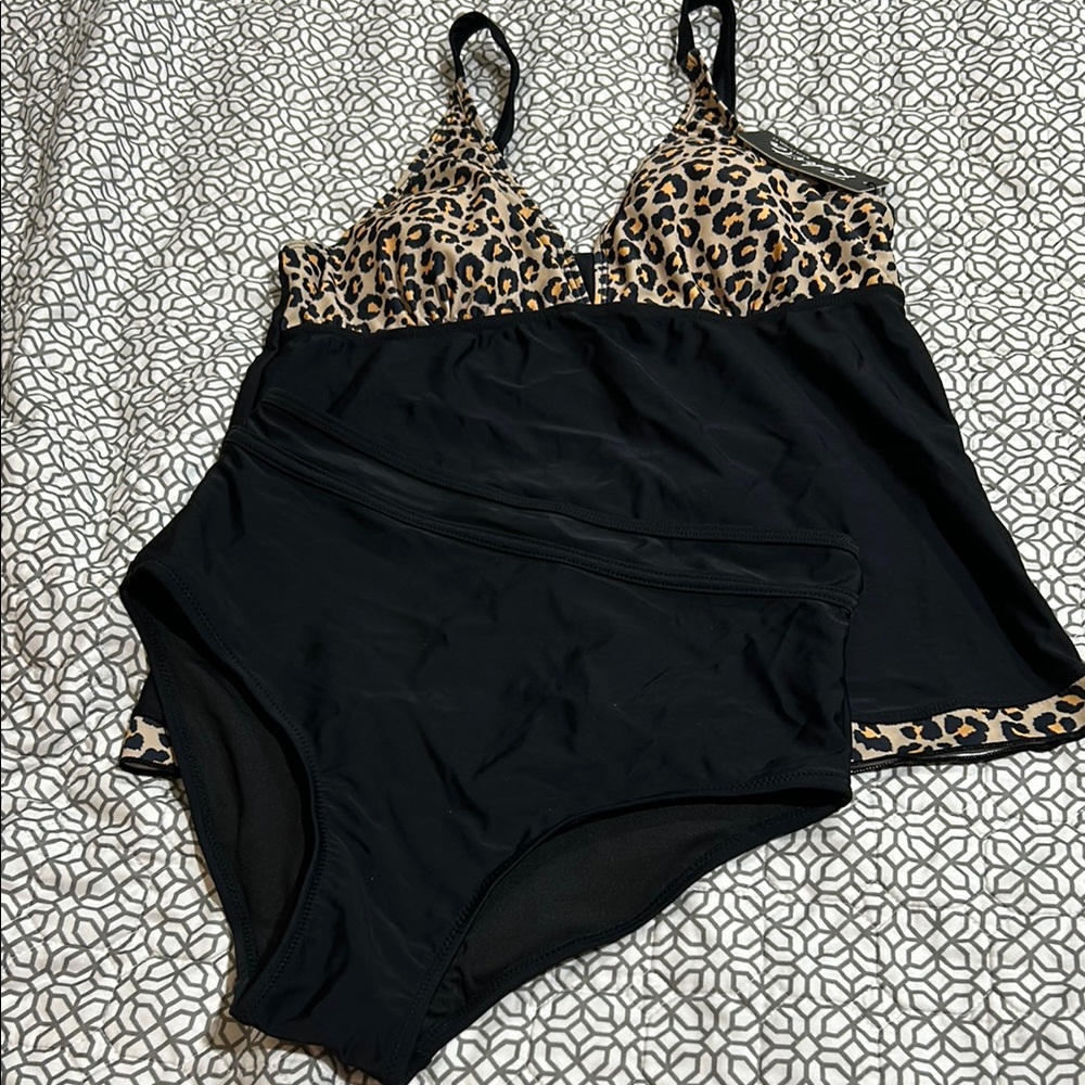 🔥Leopard Print and Black Women's Swim Tankini set